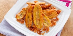 jajanan-kuliner-musim-hujan-kembang-pisang-goreng